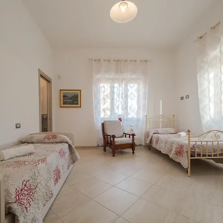 בקתה Domus Tilibbas - Klodge