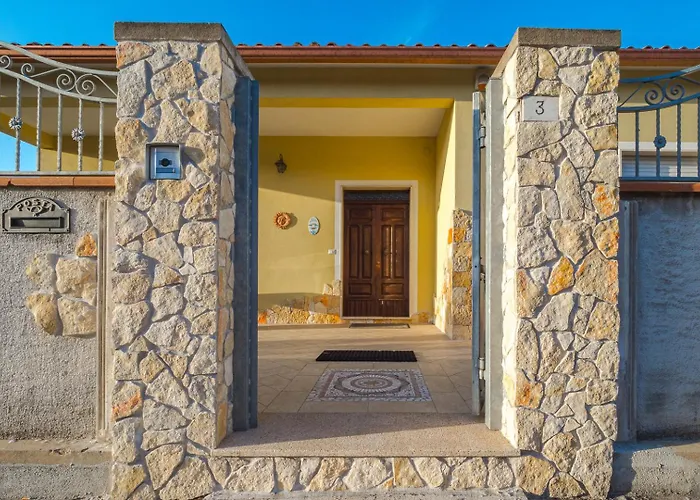 Domus Tilibbas - Klodge Chalet Olbia